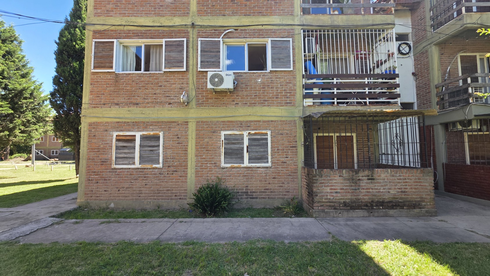 3 AMBIENTES EN PLANTA BAJA