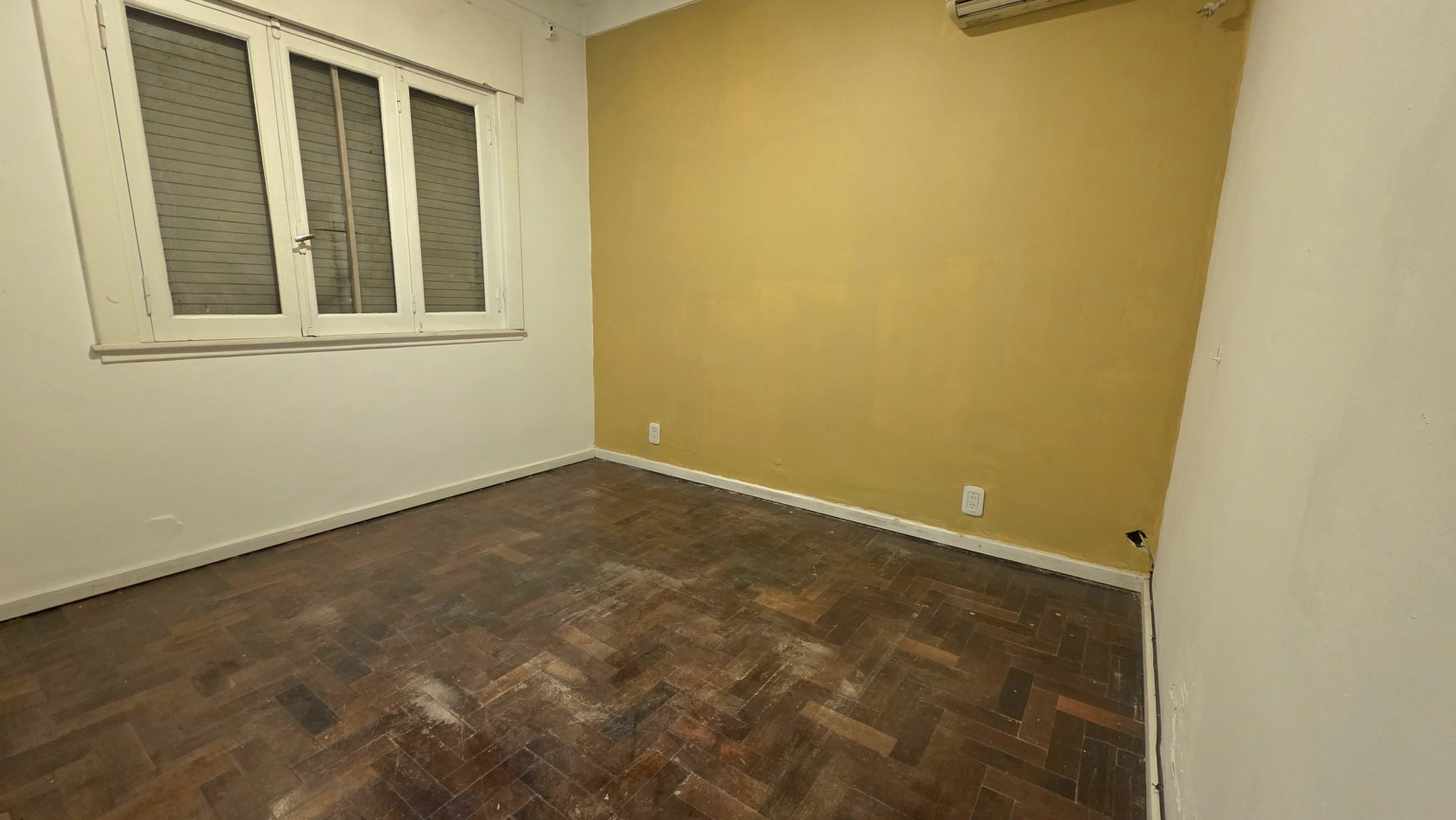 CASA 3 AMBIENTES CON PATIO