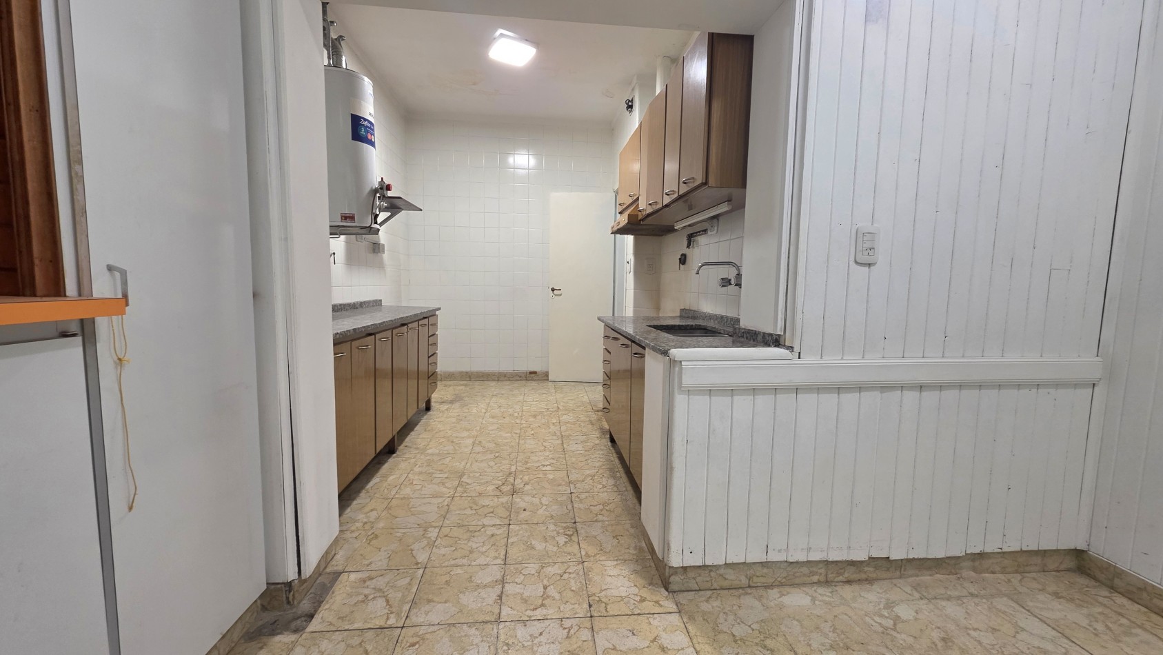 CASA 3 AMBIENTES CON PATIO