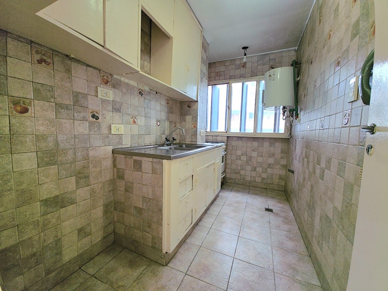 2 AMBIENTES CENTRICO