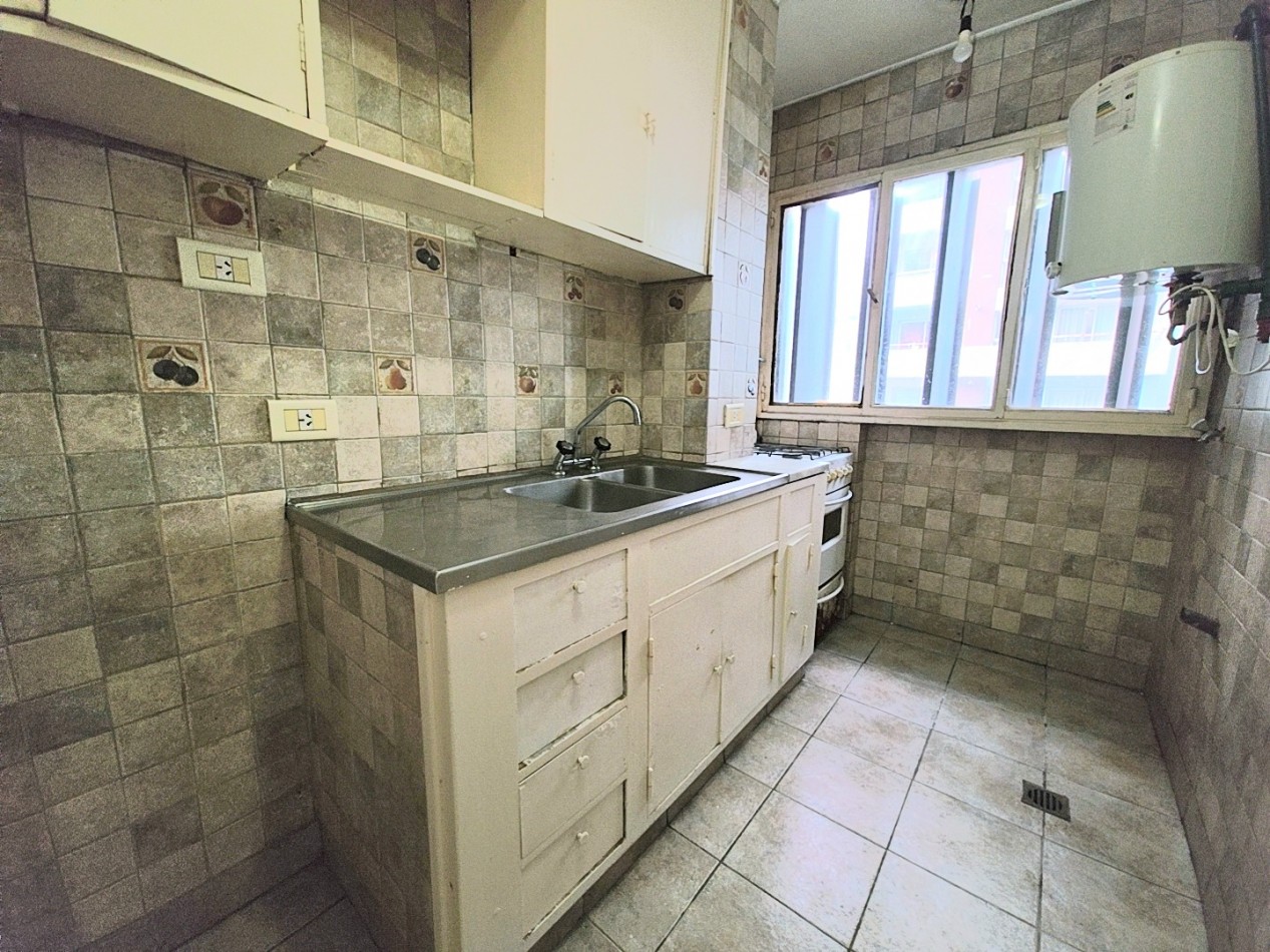 2 AMBIENTES CENTRICO