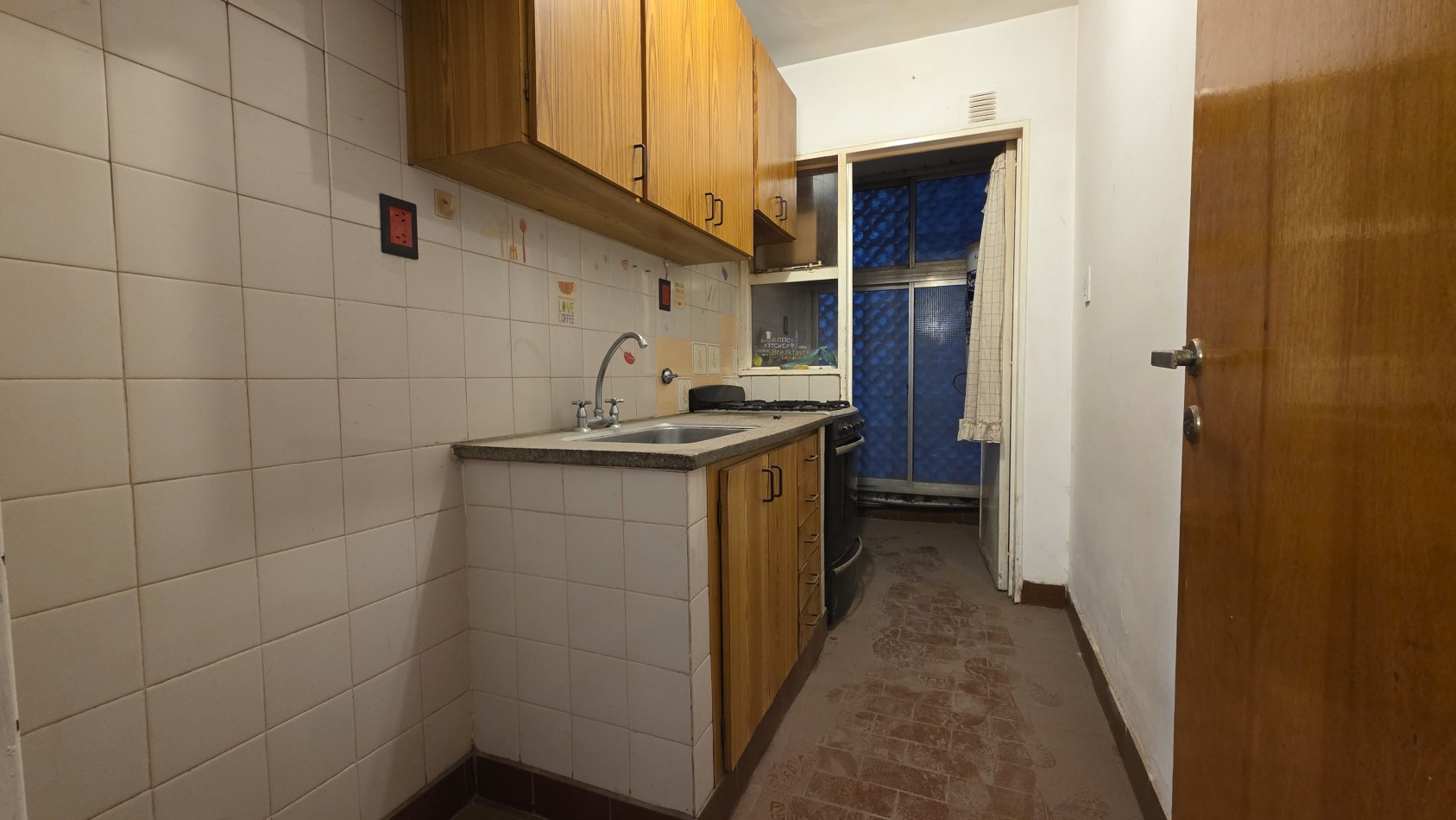 3 AMBIENTES EN LA ENTRADA AL BARRIO MUNICIPAL