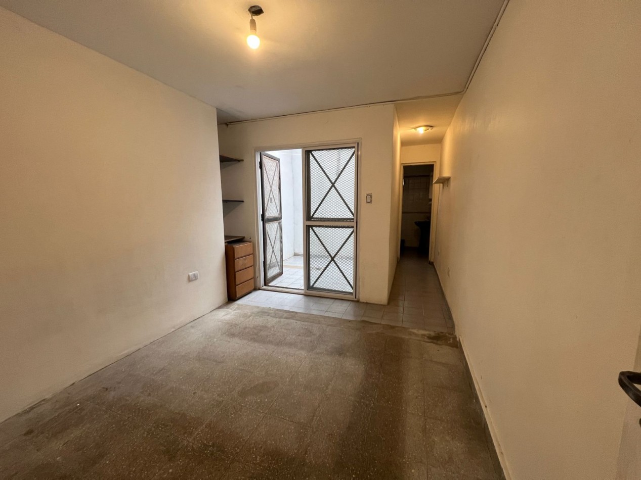 2 AMBIENTES CON PATIO