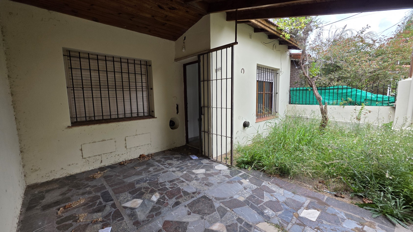 CASA 3 AMBIENTES RESTAURADA