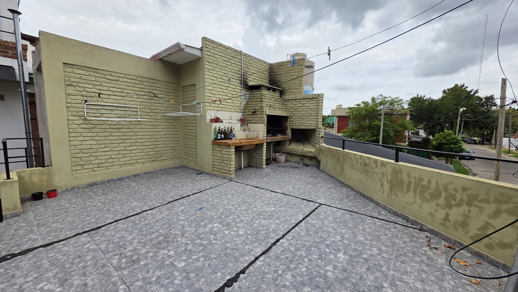 PH CON TERRAZA Y PARRILLA