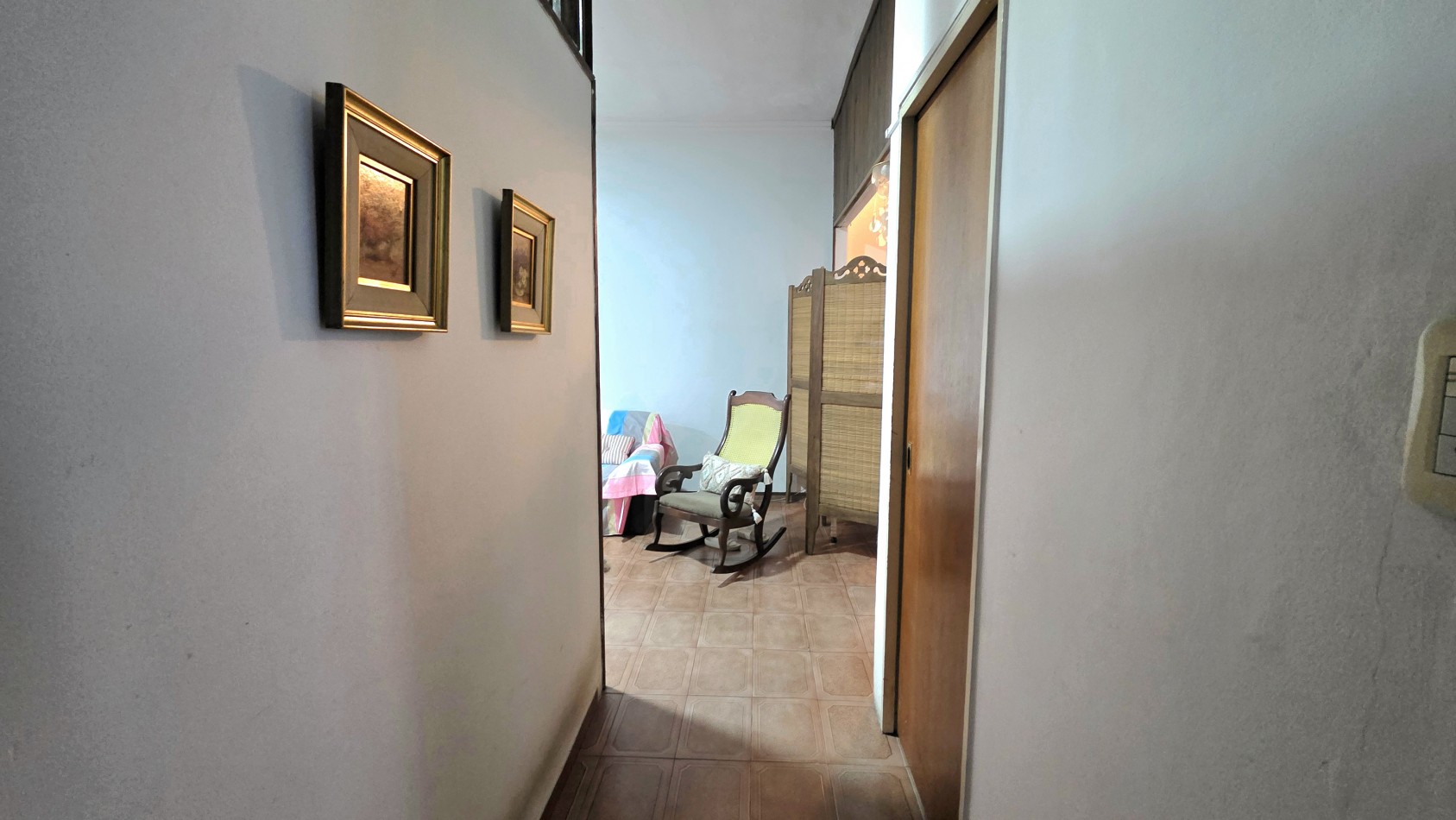 CASA EN EL MEJOR BARRIO Y CON POTENCIAL