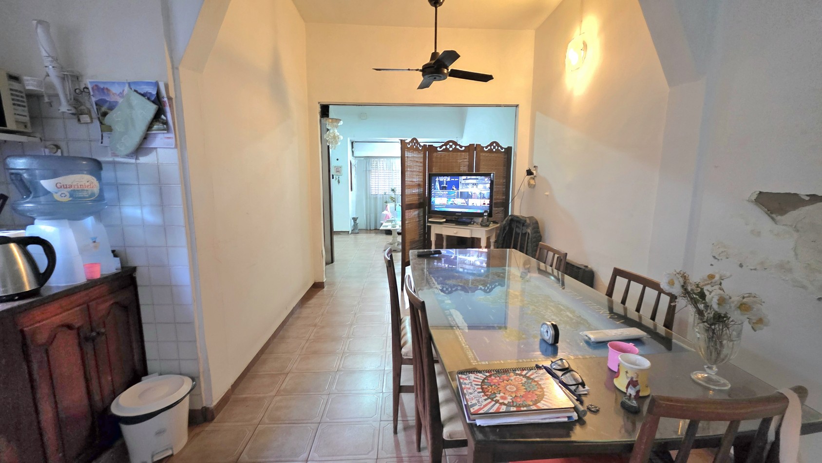 CASA EN EL MEJOR BARRIO Y CON POTENCIAL