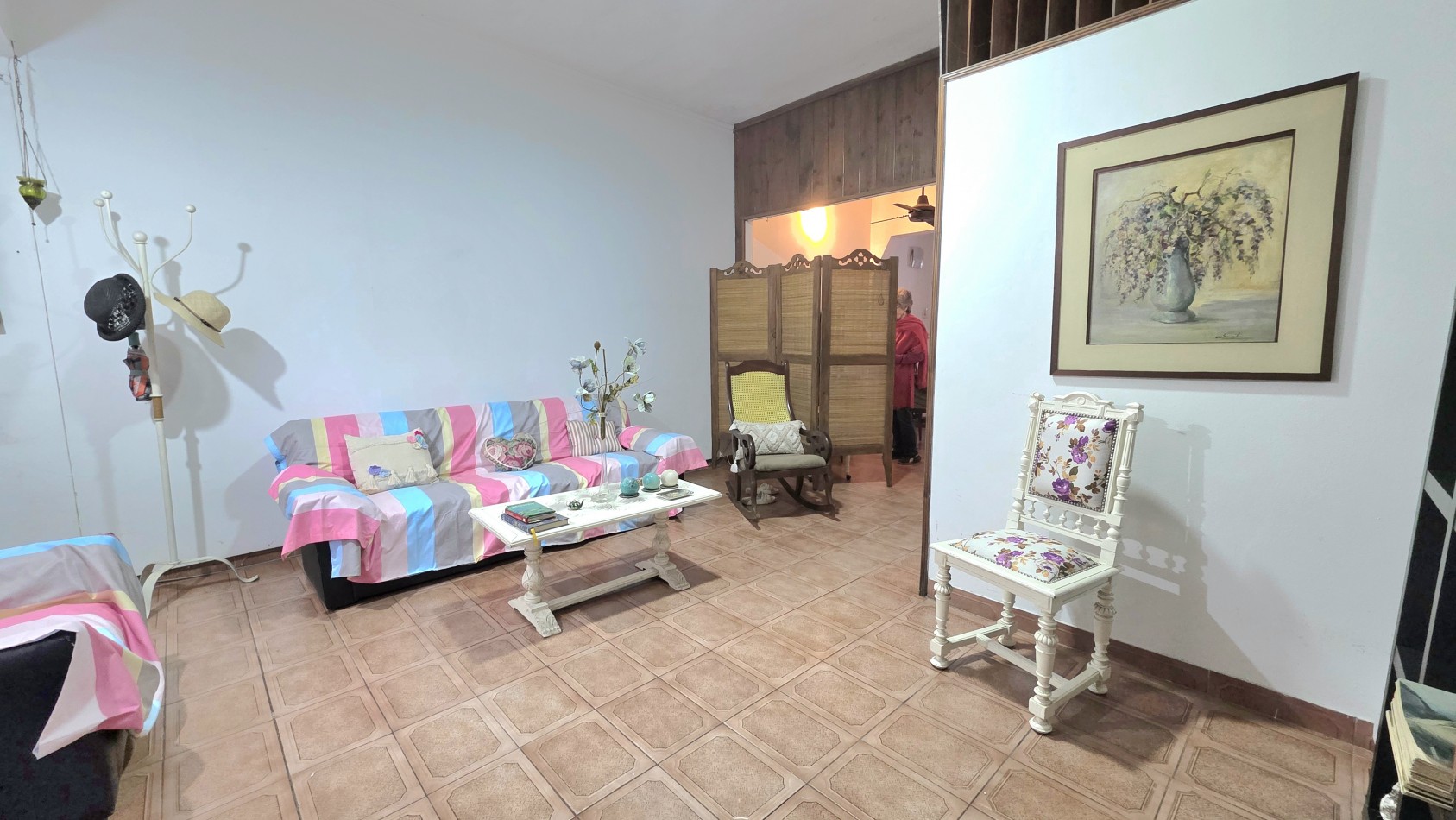 CASA EN EL MEJOR BARRIO Y CON POTENCIAL