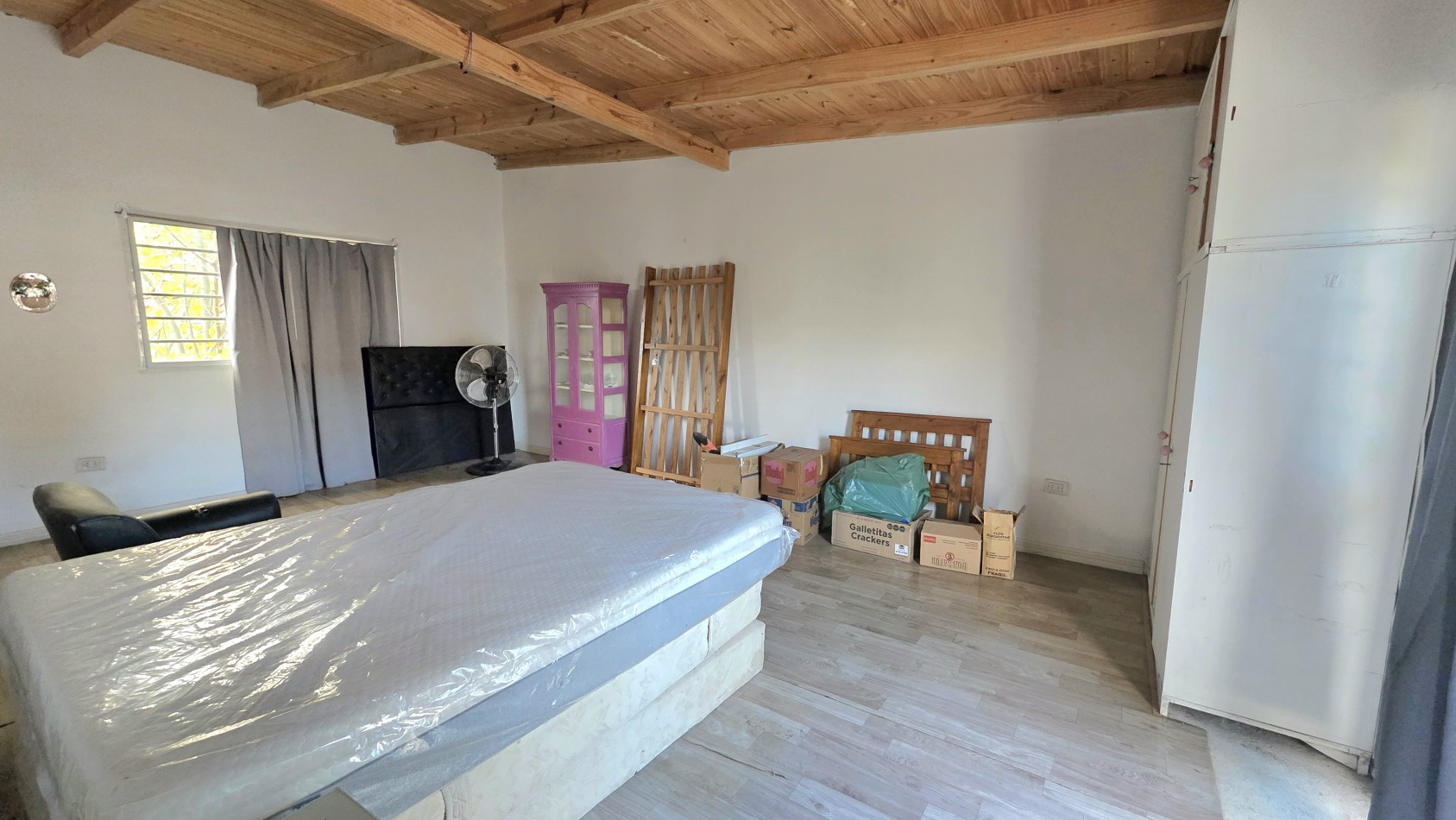 CASA EN EL MEJOR BARRIO Y CON POTENCIAL