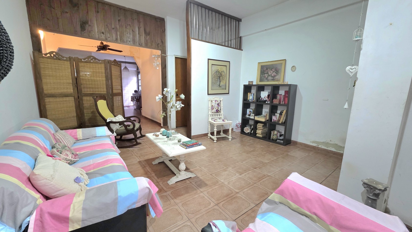 CASA EN EL MEJOR BARRIO Y CON POTENCIAL