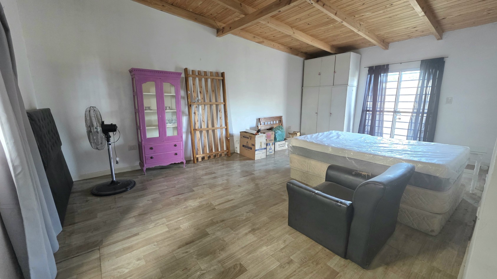 CASA EN EL MEJOR BARRIO Y CON POTENCIAL