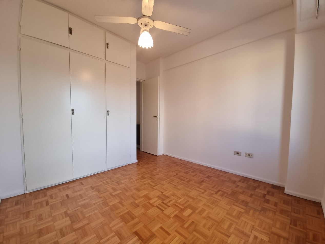 3 AMBIENTES CON 2 BAÑOS