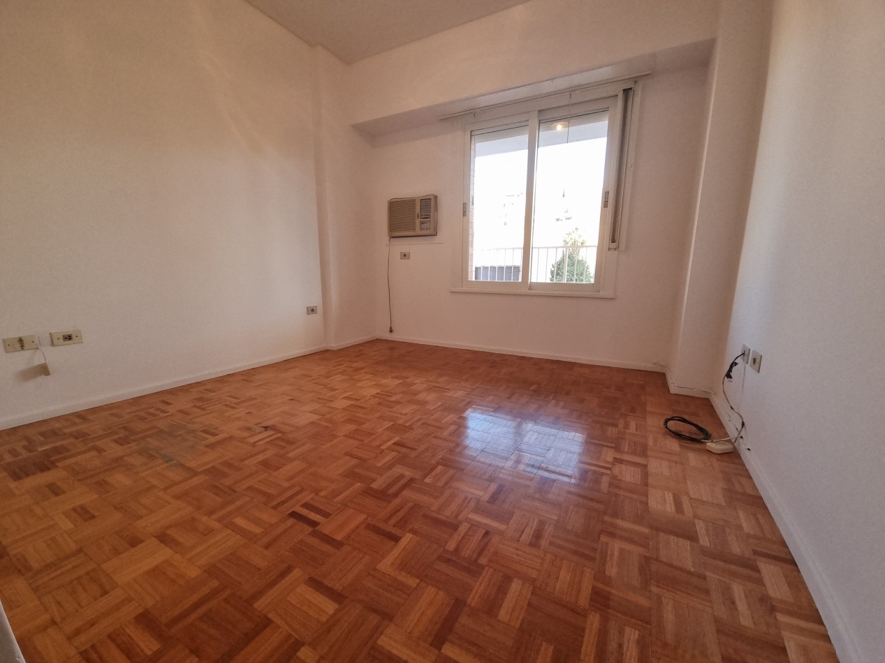 3 AMBIENTES CON 2 BAÑOS