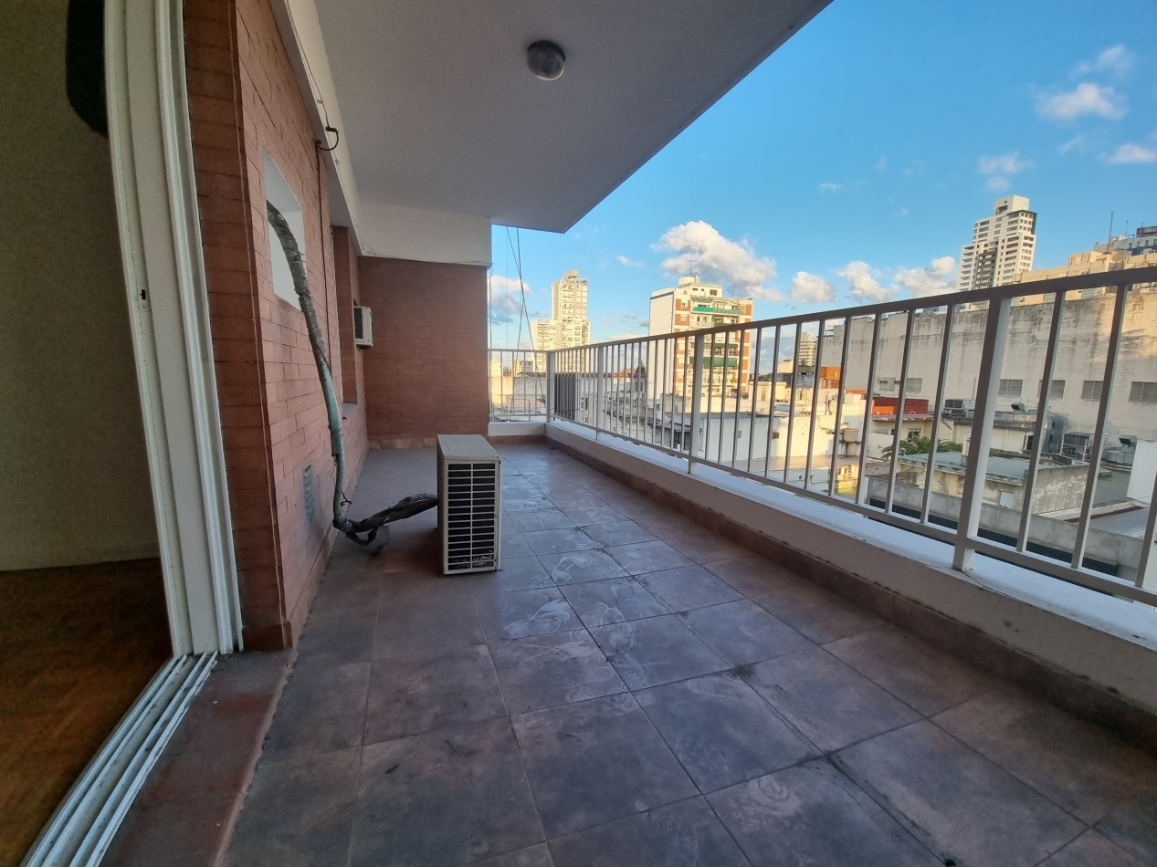 3 AMBIENTES CON 2 BAÑOS