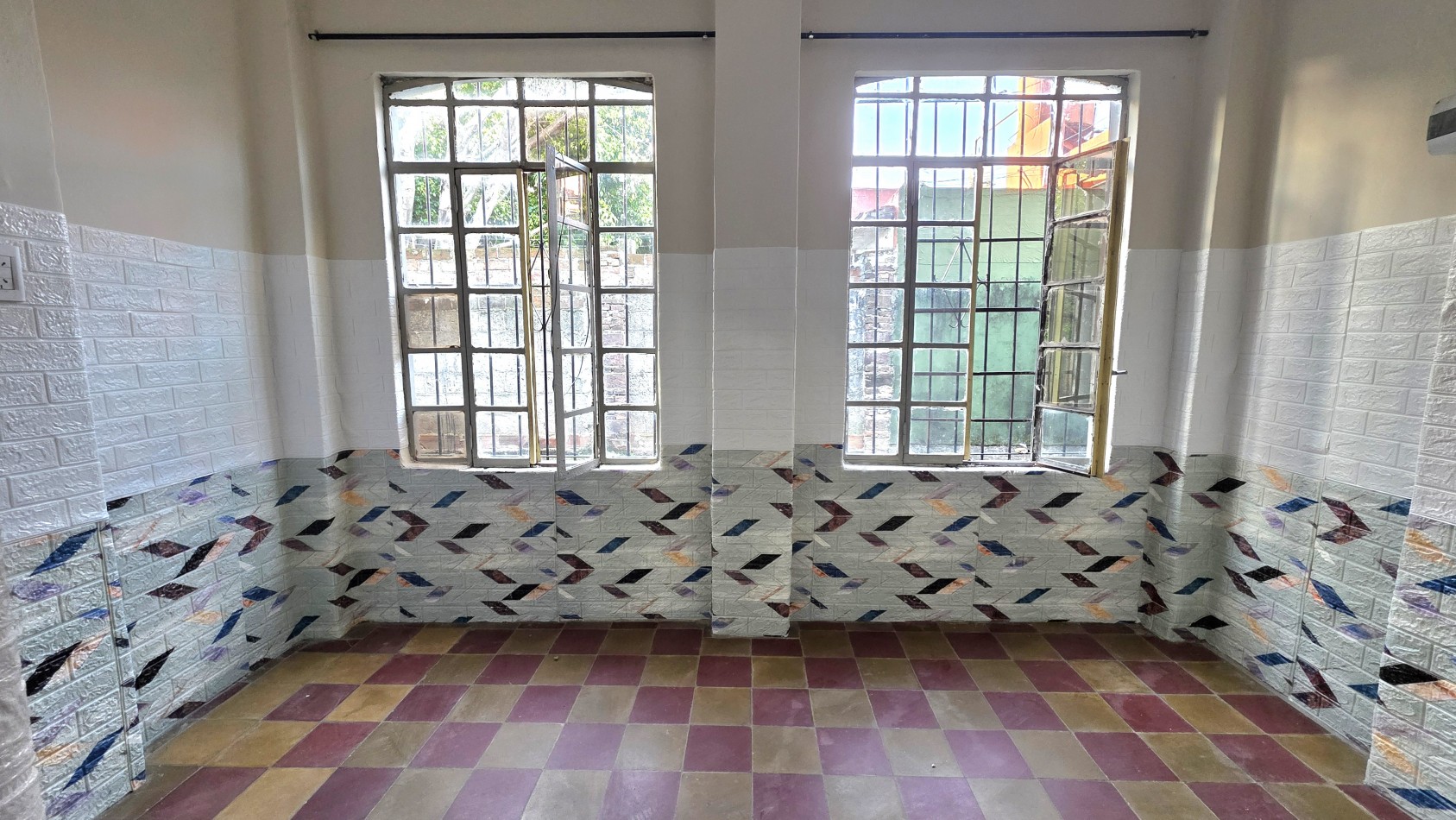 DEPARTAMENTO CON PATIO Y JARDIN 