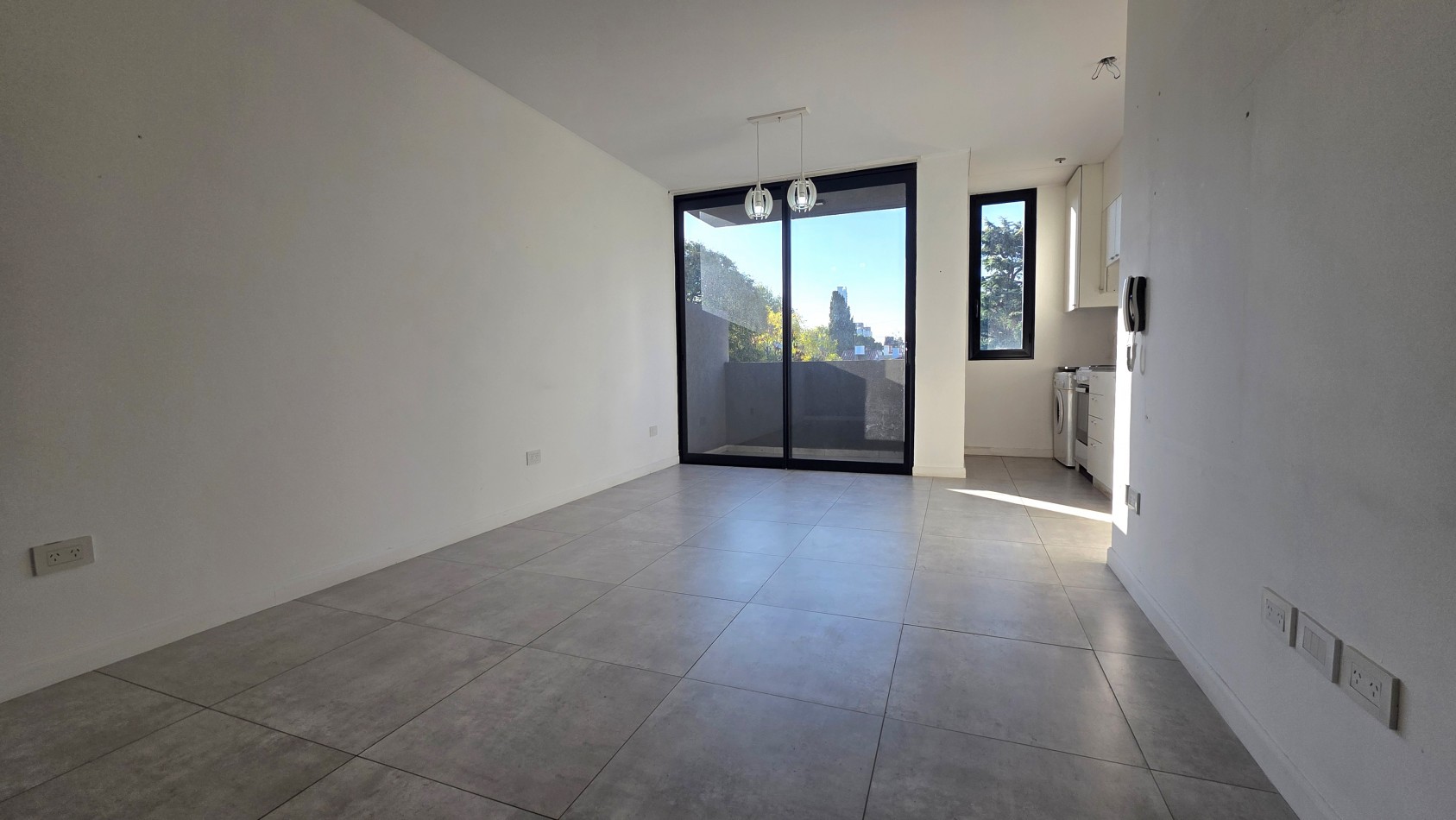 DEPARTAMENTO 2 AMBIENTES EN TEMPERLEY - EXCELENTE UBICACION Y AMENITIES