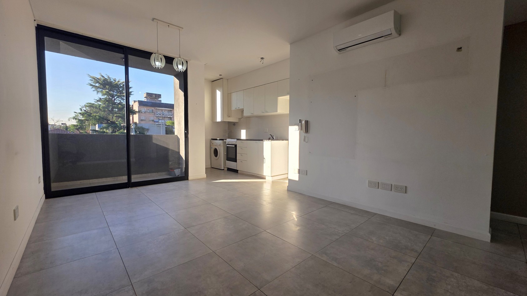 DEPARTAMENTO 2 AMBIENTES EN TEMPERLEY - EXCELENTE UBICACION Y AMENITIES