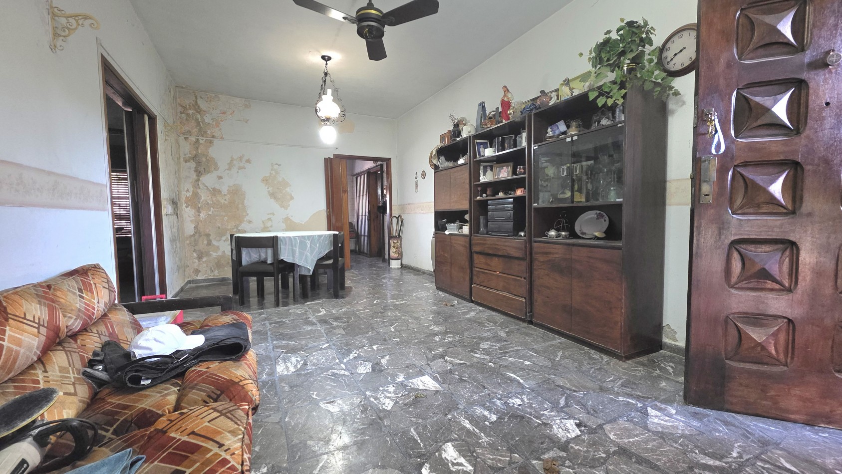 Casa 2 Viviendas en Venta | 6 Ambientes | Patio, Quincho y Cochera | Excelente Ubicacion