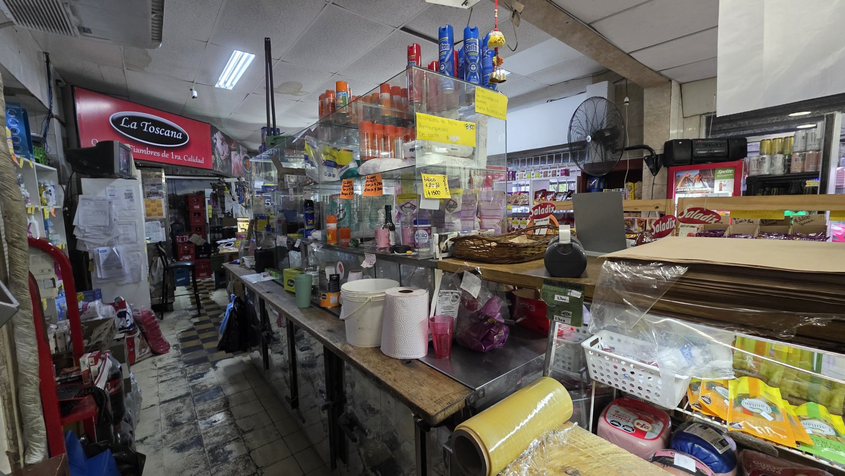 VENTA FONDO DE COMERCIO ALMACEN / SUPERMERCADO EN LOMAS DE ZAMORA | ESQUINA ESTRATEGICA | ALTO FLUJO DE VENTAS | CARTERA DE CLIENTES