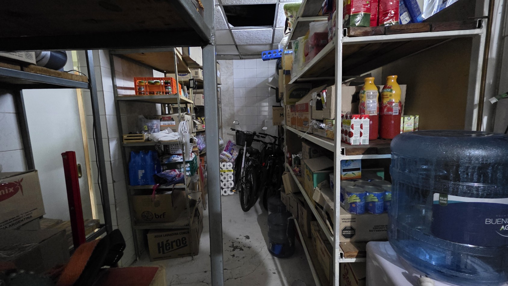 VENTA FONDO DE COMERCIO ALMACEN / SUPERMERCADO EN LOMAS DE ZAMORA | ESQUINA ESTRATEGICA | ALTO FLUJO DE VENTAS | CARTERA DE CLIENTES