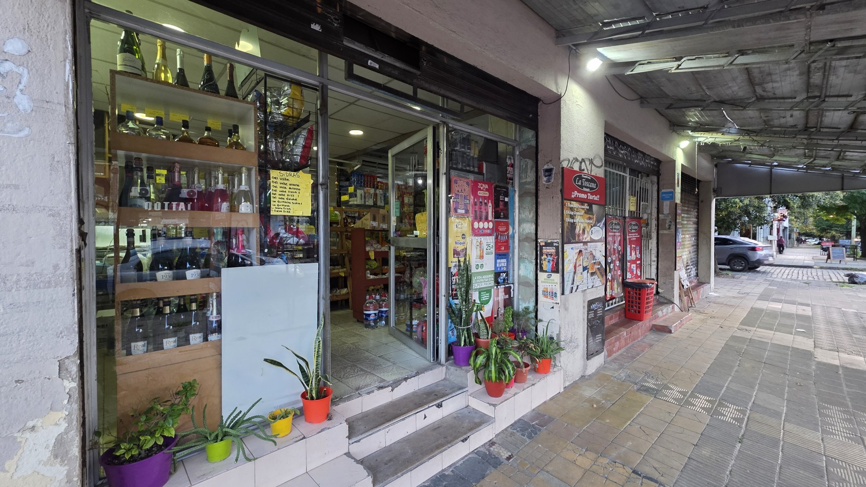 VENTA FONDO DE COMERCIO ALMACEN / SUPERMERCADO EN LOMAS DE ZAMORA | ESQUINA ESTRATEGICA | ALTO FLUJO DE VENTAS | CARTERA DE CLIENTES