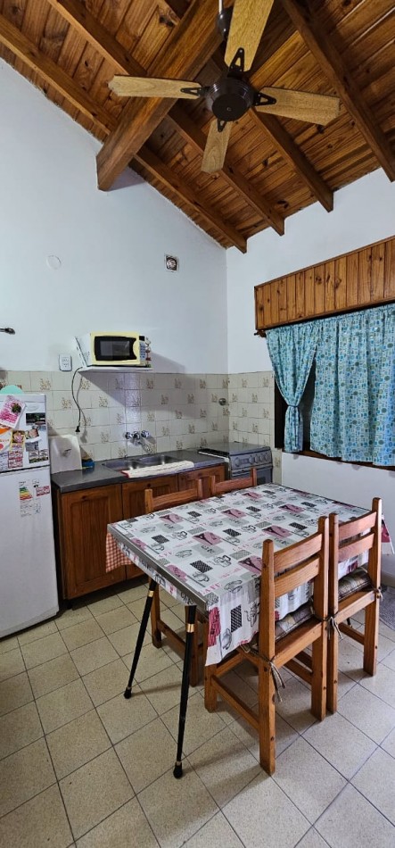 CASA EN VENTA EN LAS TONINAS A 6 CUADRAS DEL MAR - LOTE 10x40 - GAS NATURAL - GRAN POTENCIAL