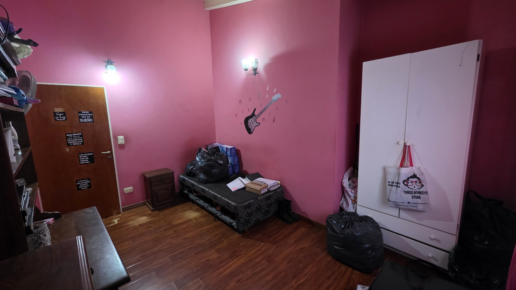 CASA 6 AMBIENTES CON PILETA