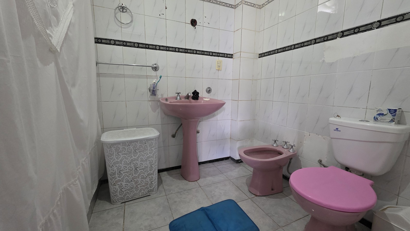 CASA 6 AMBIENTES CON PILETA
