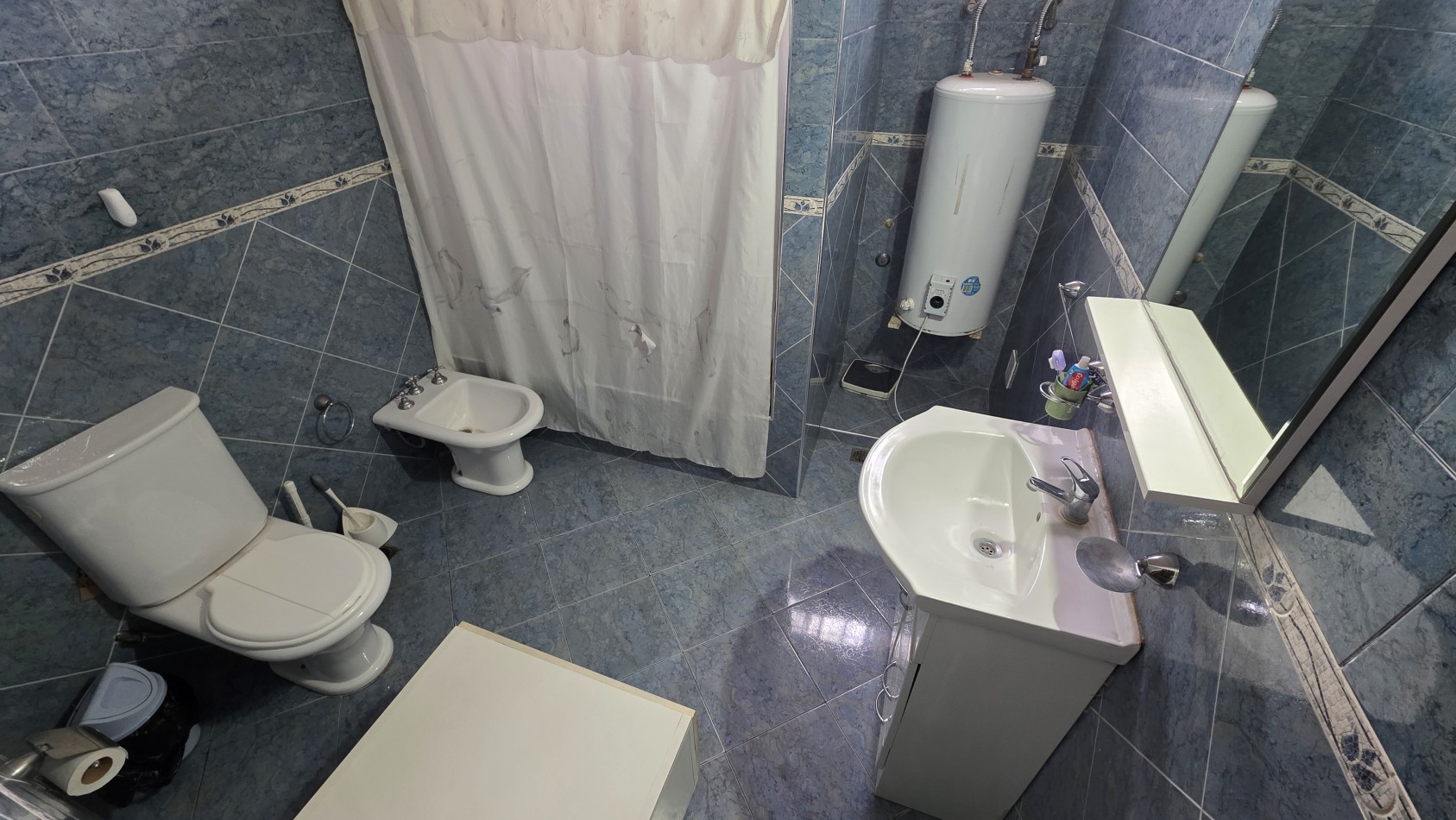 CASA 6 AMBIENTES CON PILETA
