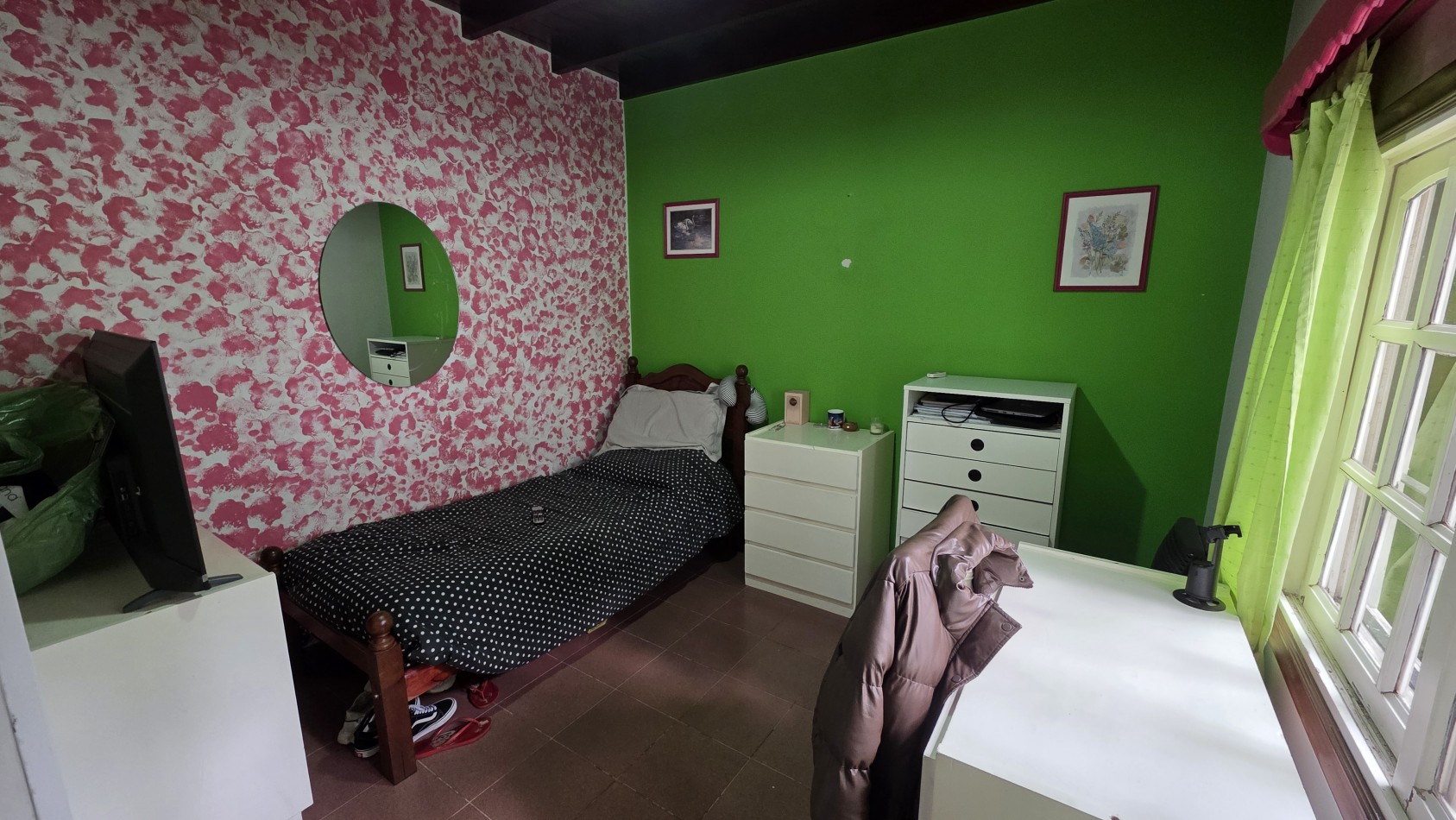 CASA 6 AMBIENTES CON PILETA