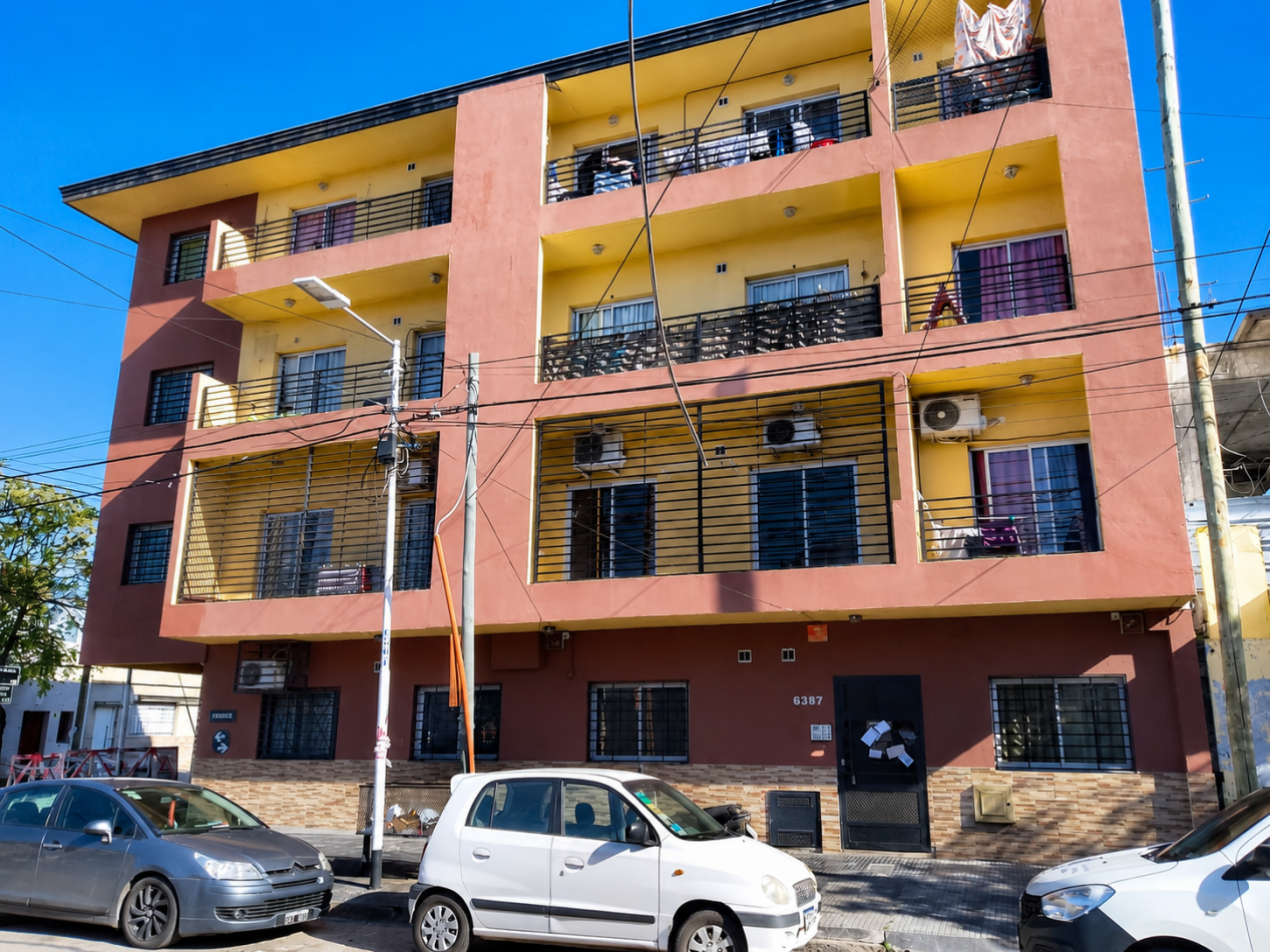 DEPARTAMENTO 2 AMBIENTES CON PATIO EN ALQUILER