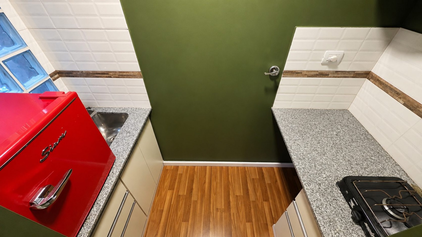 MONOAMBIENTE CON COCHERA EN ALQUILER | APTO PROFESIONAL / COMERCIAL / VIVIENDA