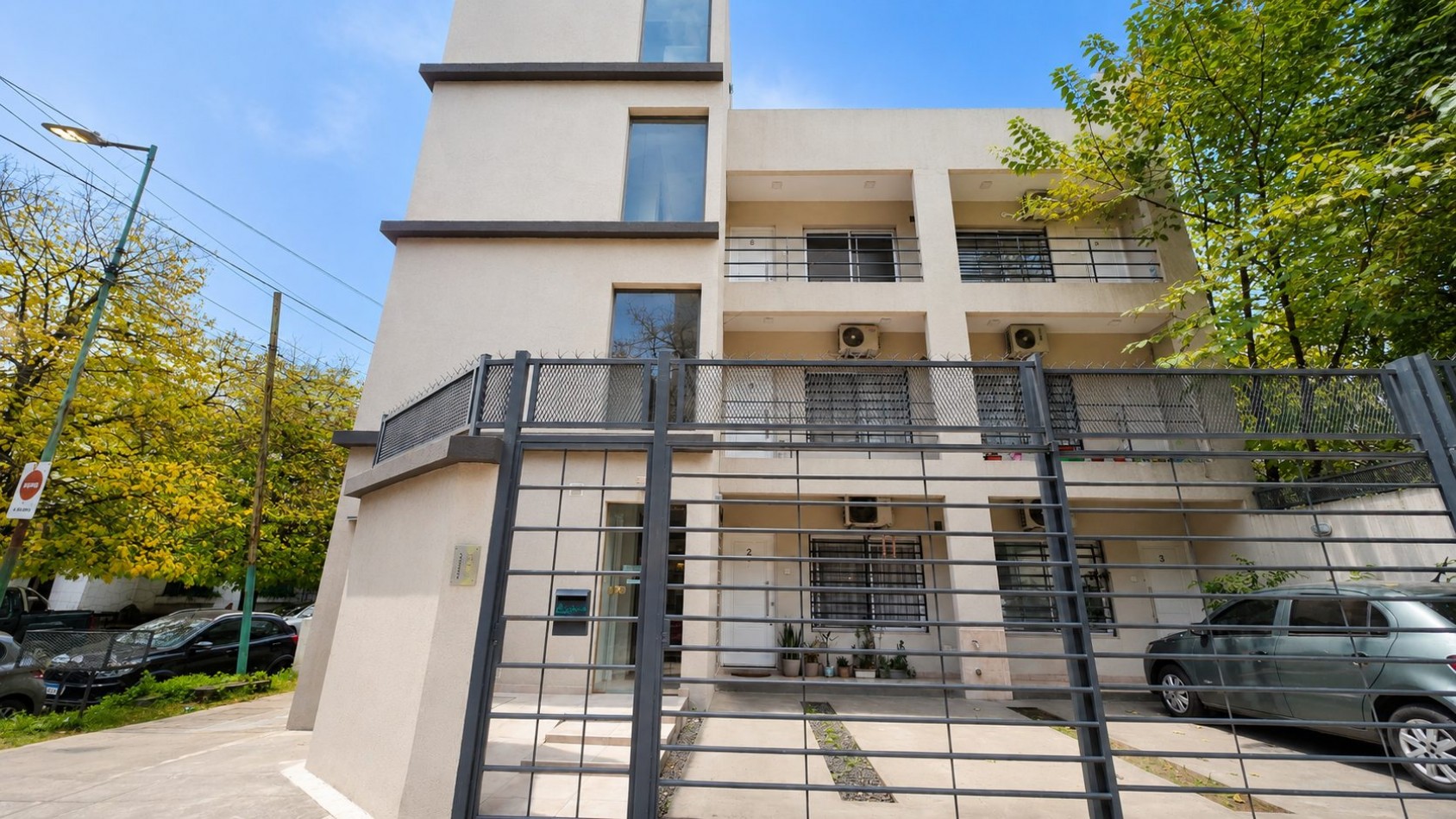 MONOAMBIENTE CON COCHERA EN ALQUILER | APTO PROFESIONAL / COMERCIAL / VIVIENDA
