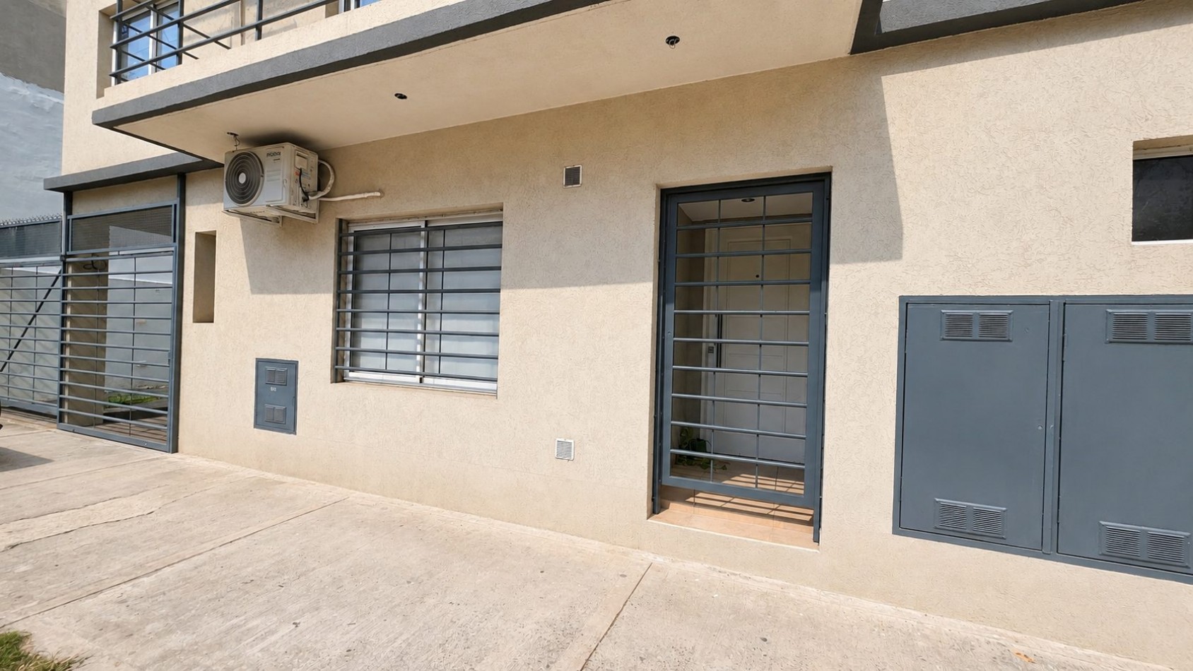 MONOAMBIENTE CON COCHERA EN ALQUILER | APTO PROFESIONAL / COMERCIAL / VIVIENDA