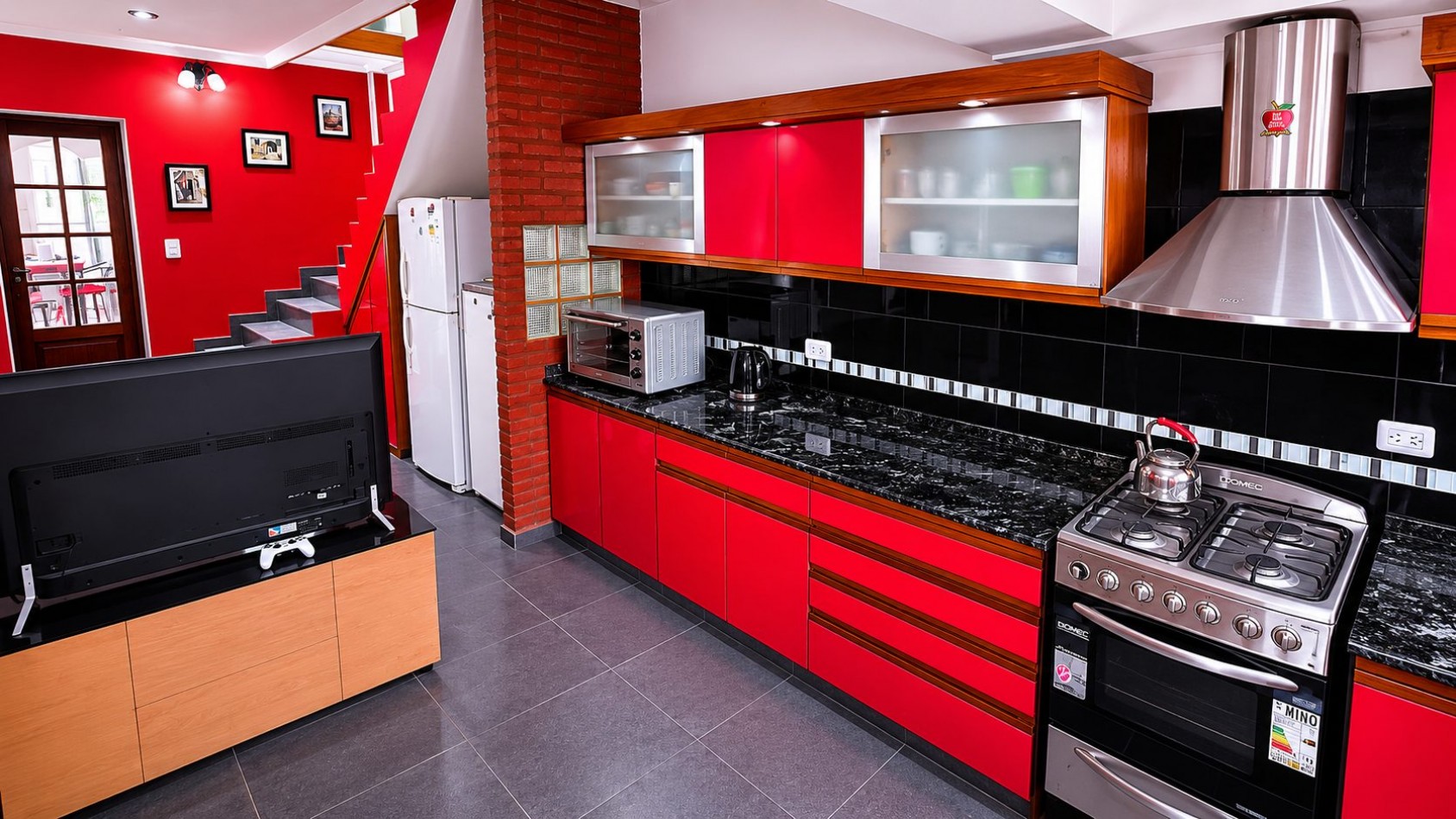 CASA 6 AMBIENTES CON PILETA