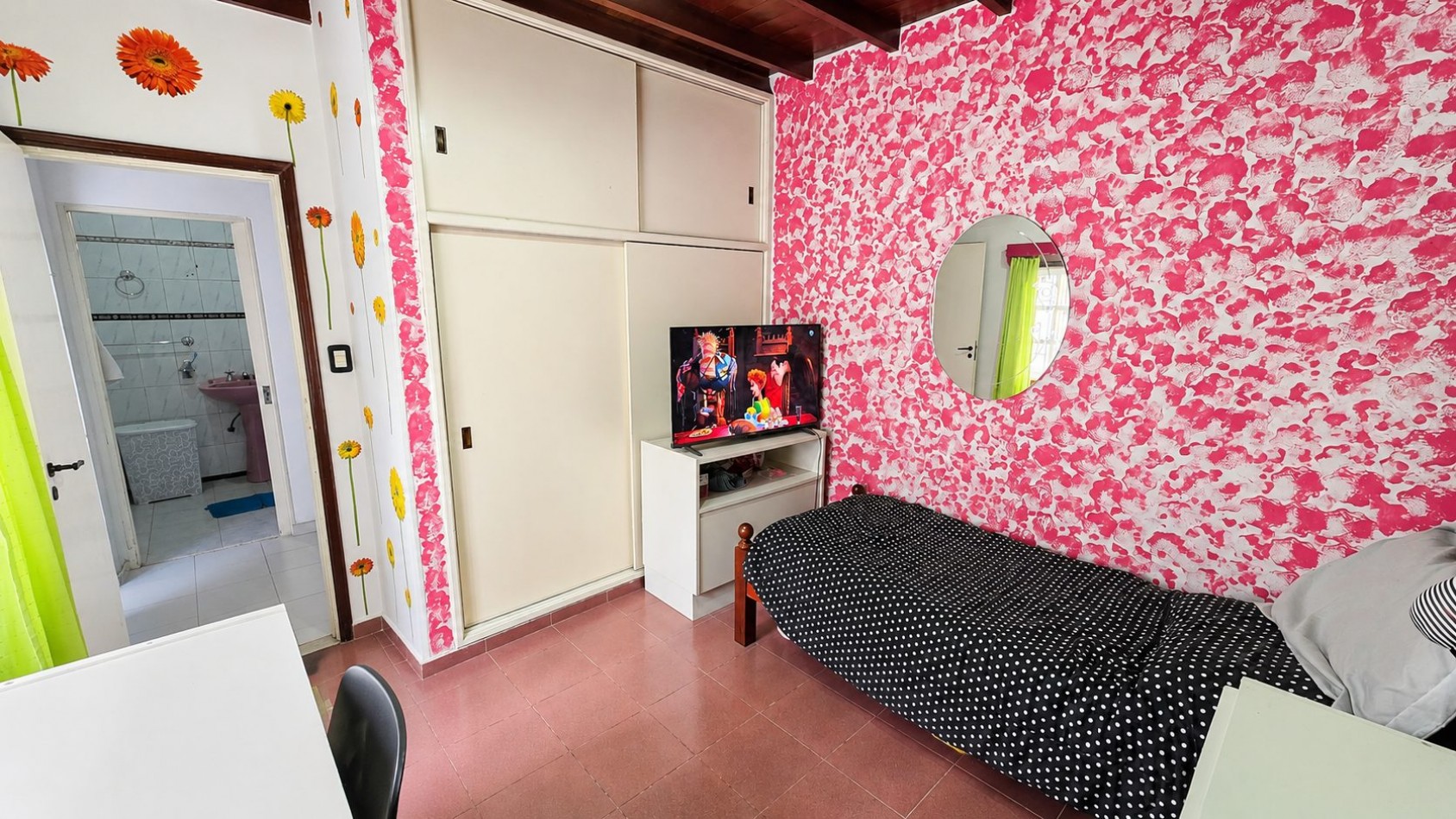 CASA 6 AMBIENTES CON PILETA