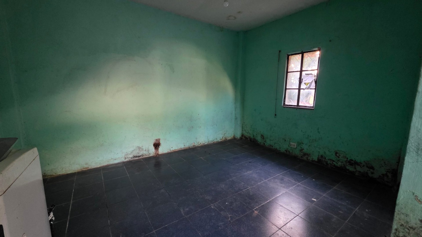 Casa a Restaurar sobre Lote de 375 m² en Glew | Amplio Fondo y Gran Potencial de Desarrollo