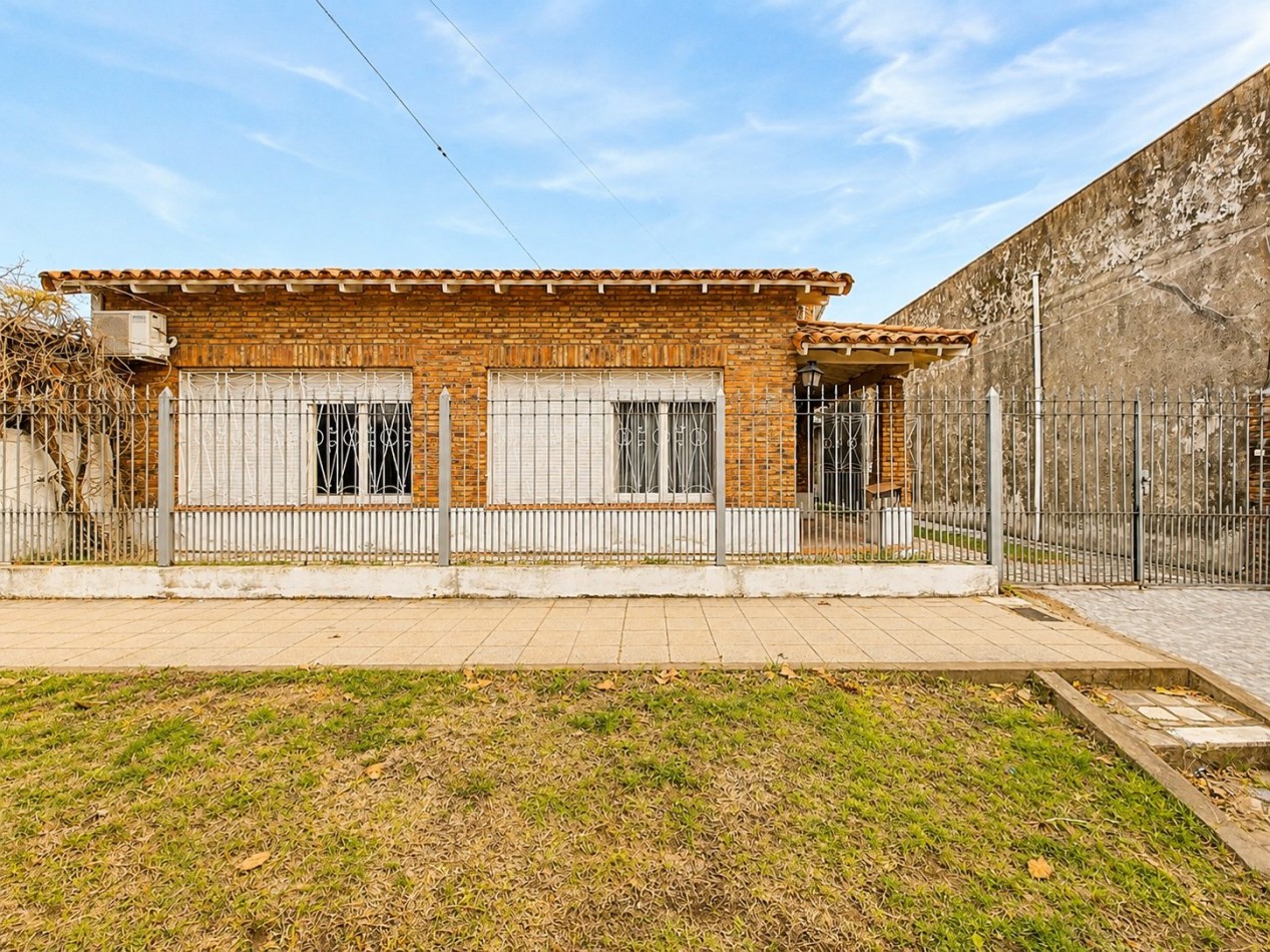 CHALET 3 AMB CON PARQUE
