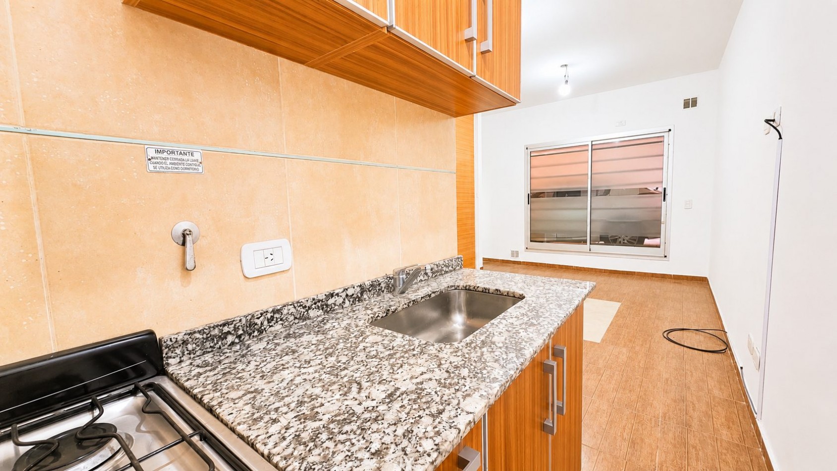 Monoambiente en Planta Baja centrico | Lomas de Zamora