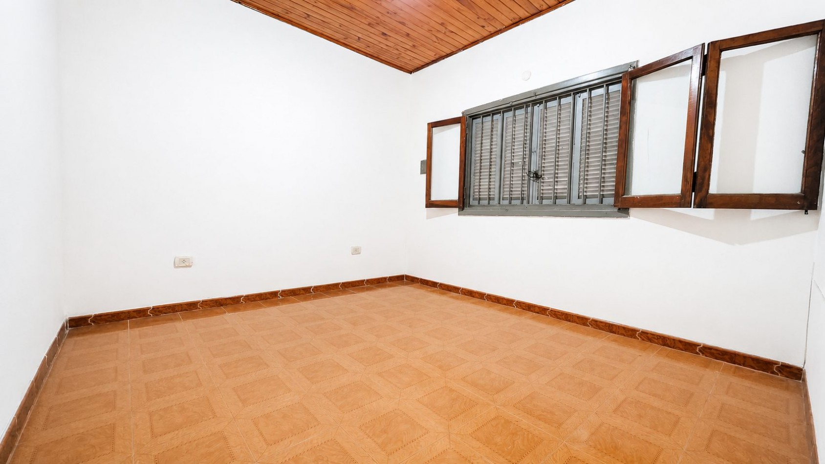 ALQUILER | DEPARTAMENTO 3 AMBIENTES CON COCHERA | LONGCHAMPS