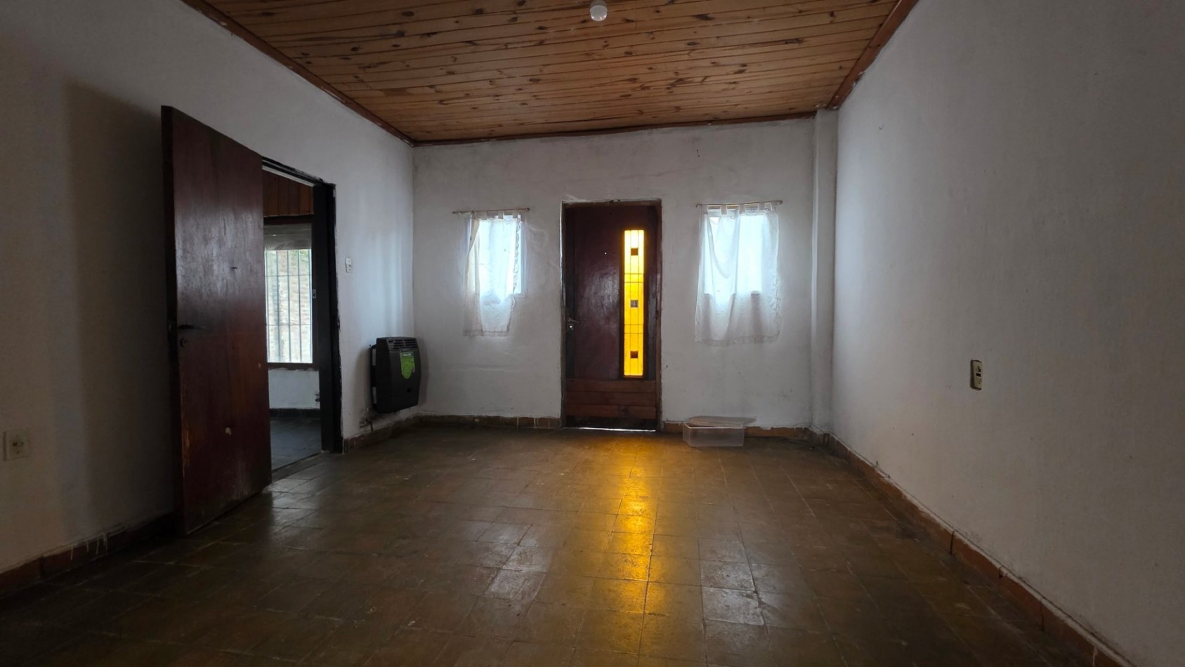 Casa a Restaurar sobre Lote de 375 m² en Glew | Amplio Fondo y Gran Potencial de Desarrollo