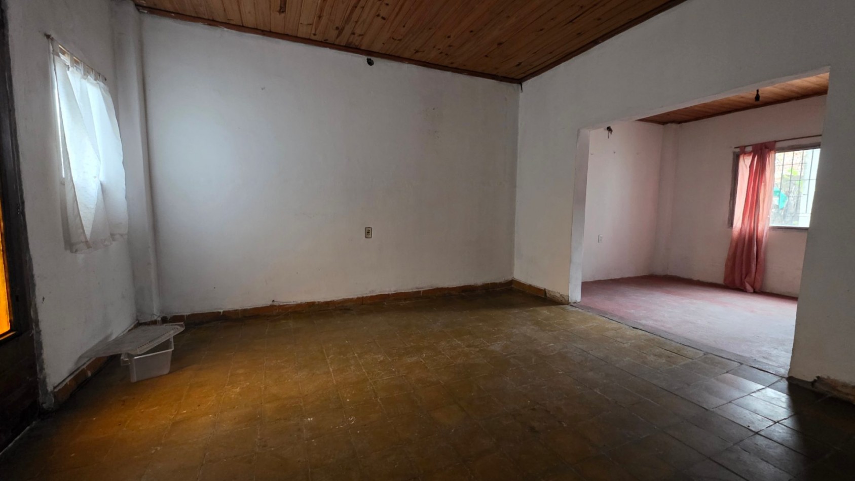 Casa a Restaurar sobre Lote de 375 m² en Glew | Amplio Fondo y Gran Potencial de Desarrollo