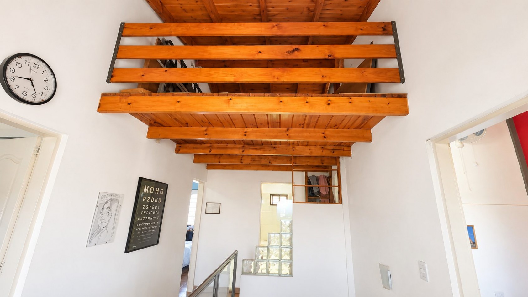 CASA 4 AMBIENTES CON COCHERA DOBLE, PILETA Y ALTILLOS EN VENTA - LONGCHAMPS