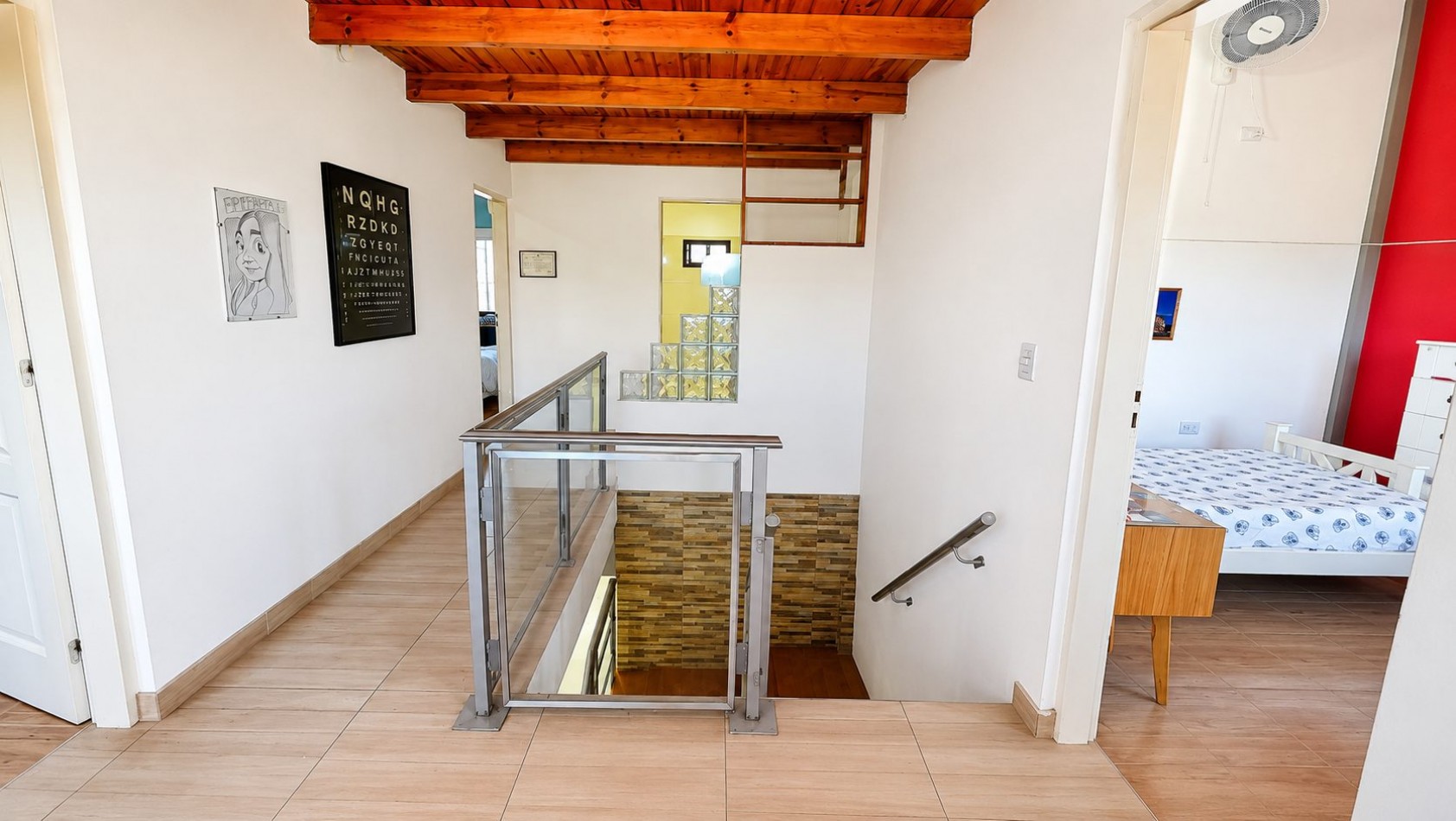 CASA 4 AMBIENTES CON COCHERA DOBLE, PILETA Y ALTILLOS EN VENTA - LONGCHAMPS
