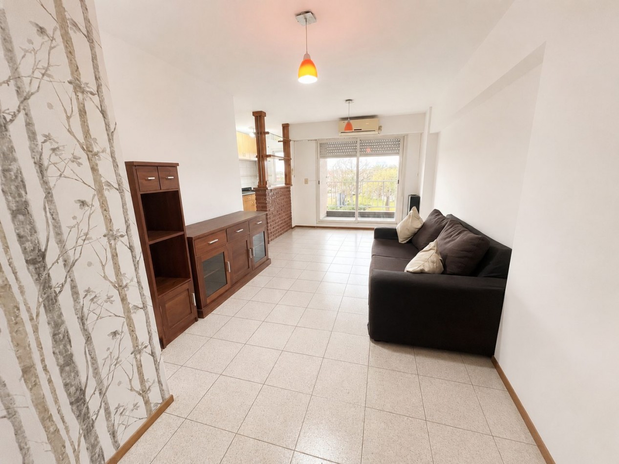 DEPARTAMENTO DE 3 AMBIENTES EN ALQUILER SOBRE AVENIDA PRESIDENTE JUAN DOMINGO PERON 478