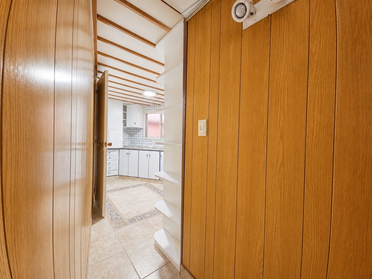 OFICINA DE 100 m² EN VENTA EN PLENO CENTRO DE LOMAS DE ZAMORA