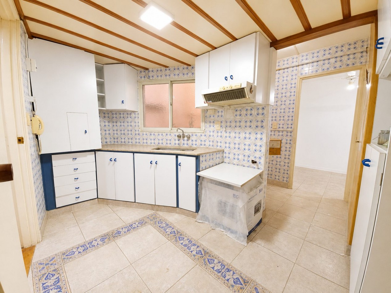 OFICINA DE 100 m² EN VENTA EN PLENO CENTRO DE LOMAS DE ZAMORA