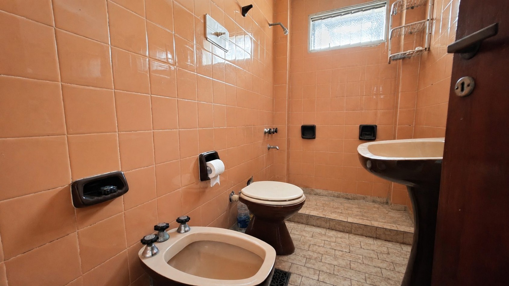 PH 3 Ambientes al Frente con Patio | 70 m² | A 30 m de Av. Hipolito Yrigoyen