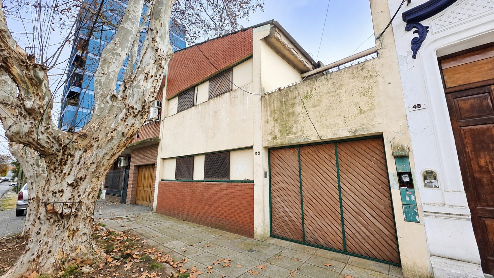PH 3 Ambientes al Frente con Patio | 70 m² | A 30 m de Av. Hipolito Yrigoyen