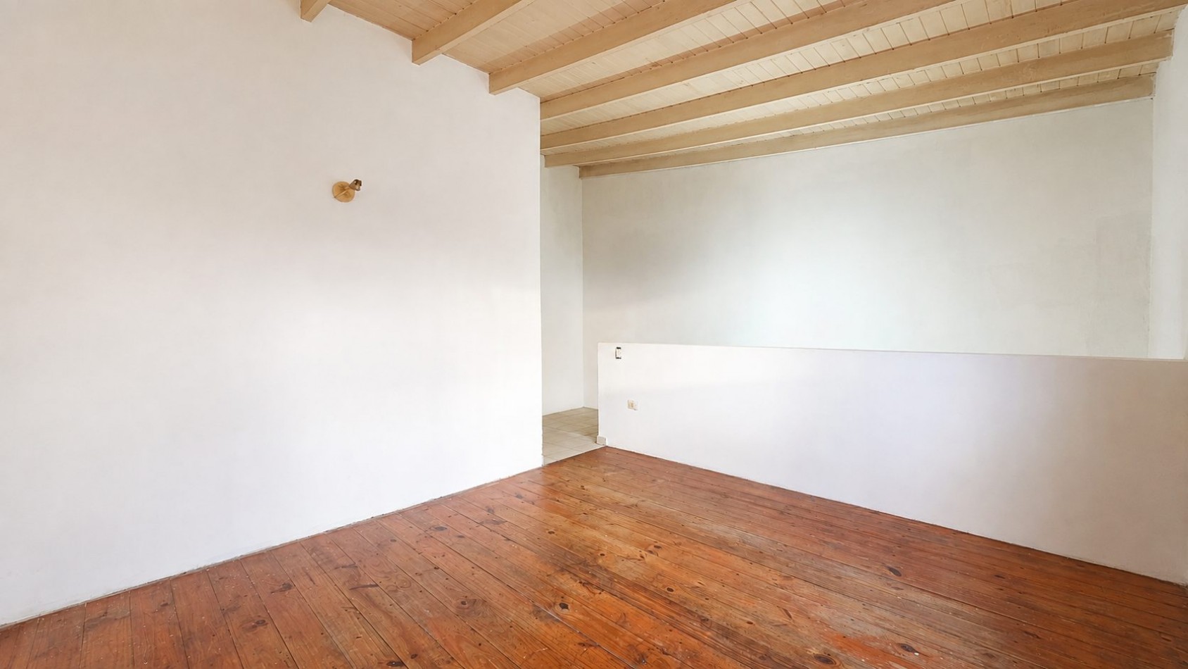 DEPARTAMENTO 2 AMBIENTES TIPO DUPLEX CON BALCON ATERRAZADO EN LANUS OESTE